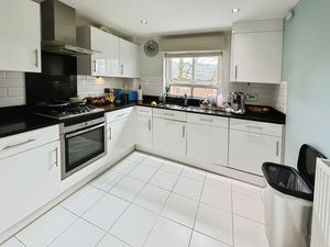Kitchen- click for photo gallery